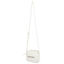 画像をギャラリービューアに読み込む, BALENCIAGA バレンシアガ ショルダーバッグ EVERYDAY CAM BAG XS 489809D6W2N BLANC OPTIQUE 9060 レディース メンズ